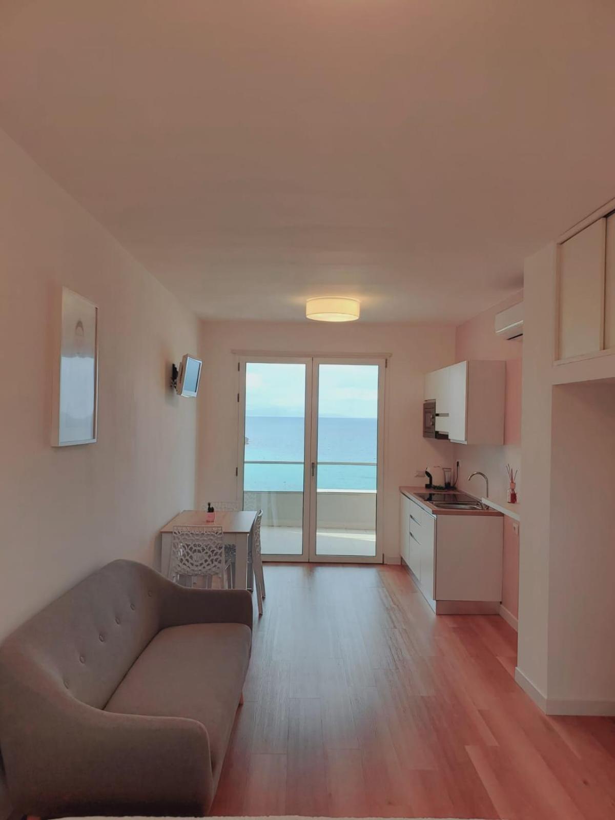 Dolphin'S Home ปอร์โตตอร์เรส ภายนอก รูปภาพ